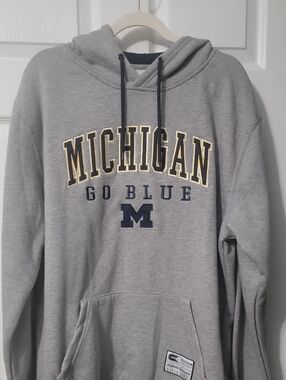 Colosseum Michigan 'Go Blue' Grey & Navy Pullover Hoodie